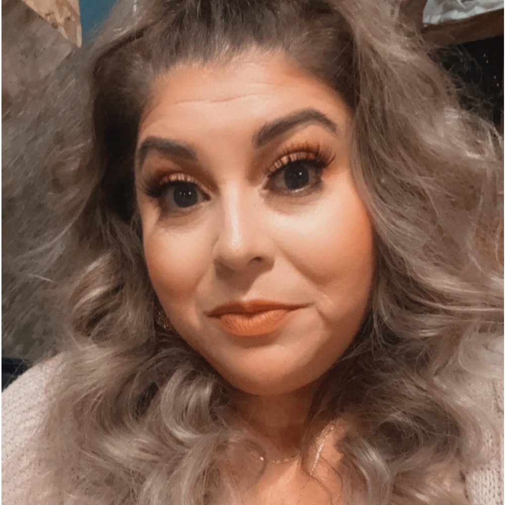 Meet your Posher, Sandi